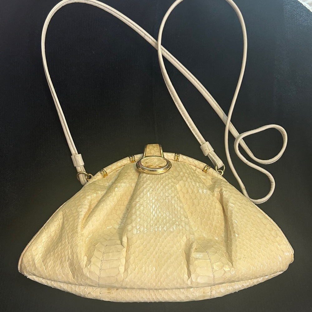 Pantera Elegant Cream Shoulder Bag